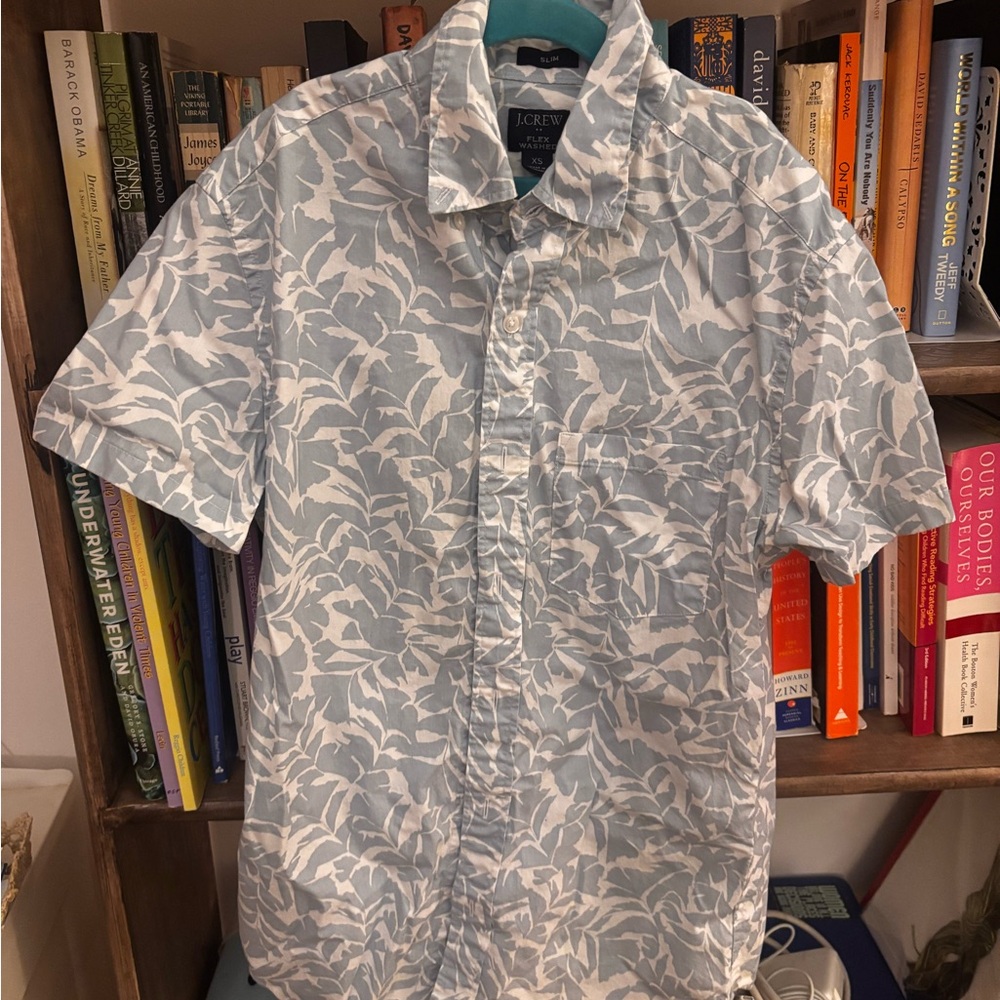 Men's JCcrew XS Blue Leaf Print Shirt